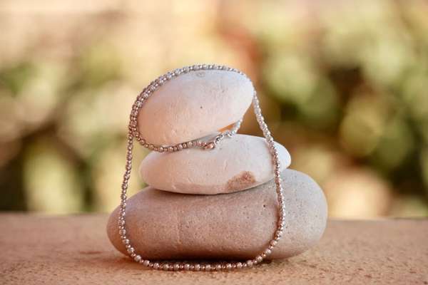 Titan và bạc cái nào đắt hơn: So sánh Titan và bạc chi tiết So sánh Titan và bạc về độ bền