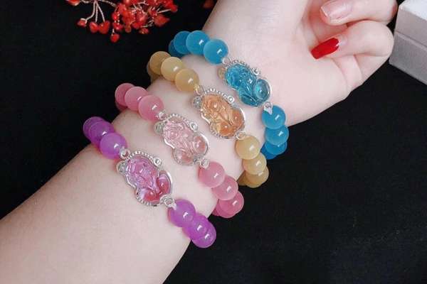 Những điều cấm kỵ khi đeo vòng phong thủy: 8 Điều cần tránh Tặng vòng tỳ hưu cho người khác